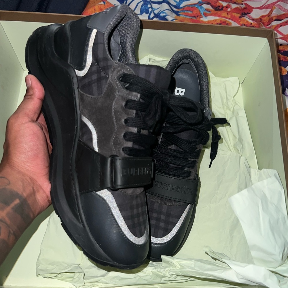 light used , authentic!